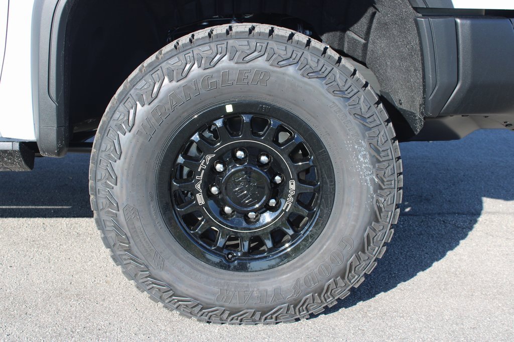 New 2026 GMC Sierra 2500 AT4X image 44