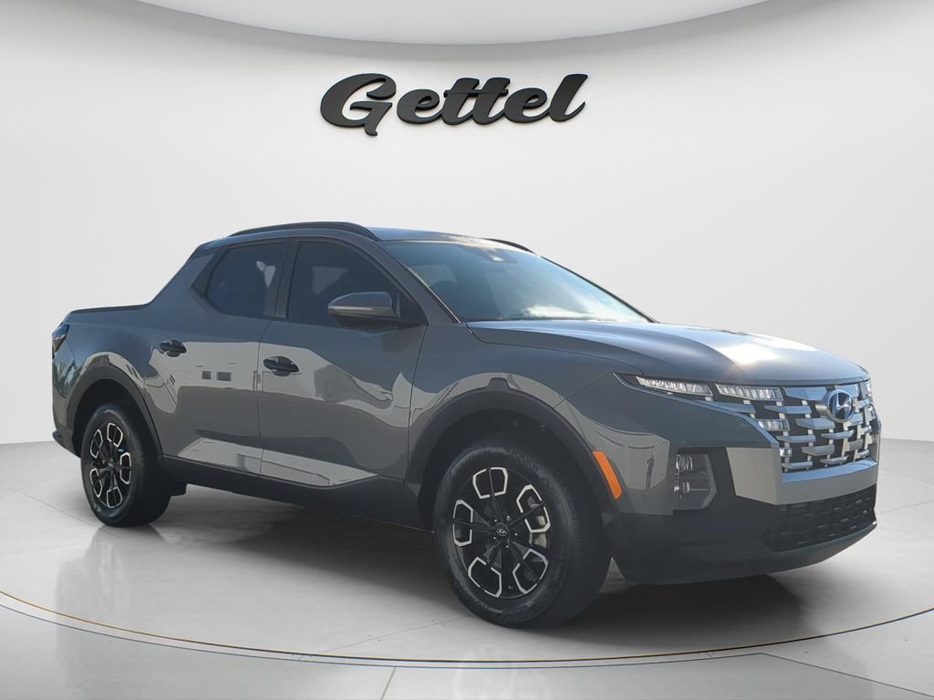 Used 2024 Hyundai Santa Cruz SEL w/ Activity Package FWD image 2