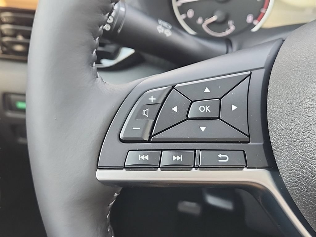 New 2025 Nissan Sentra SV w/ SV Premium Package FWD image 13