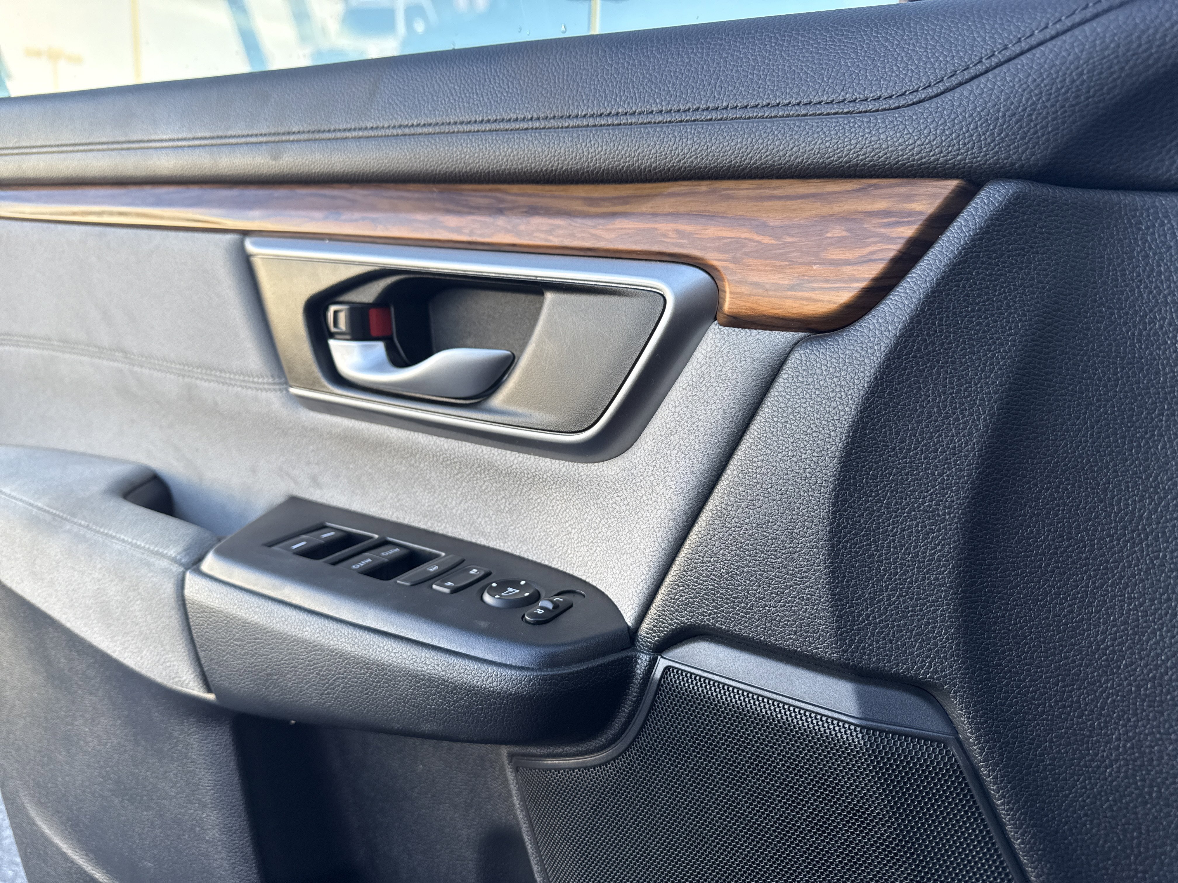 Used 2022 Honda CR-V EX image 10