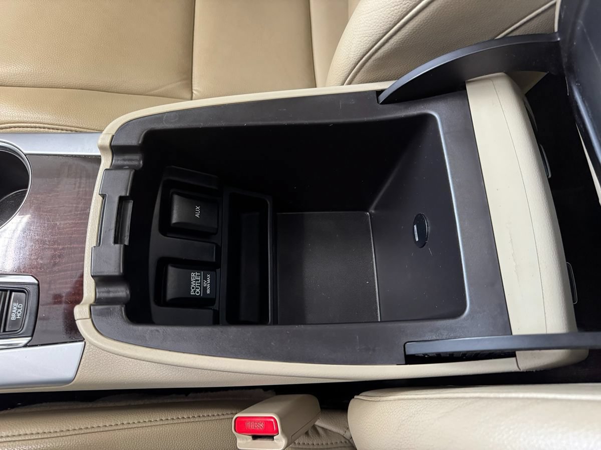 Used 2016 Acura TLX FWD image 37