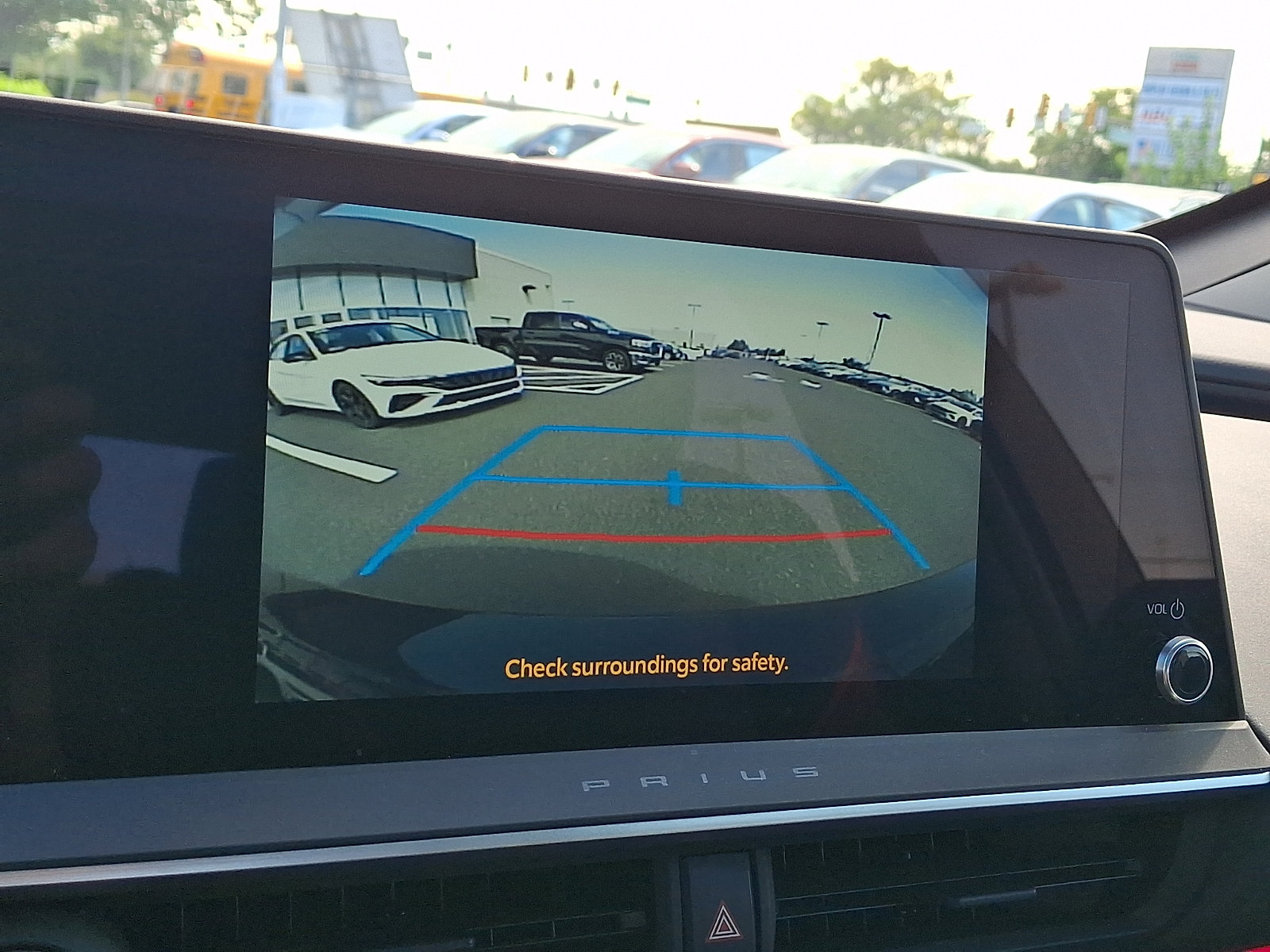 Used 2024 Toyota Prius Prime FWD image 18