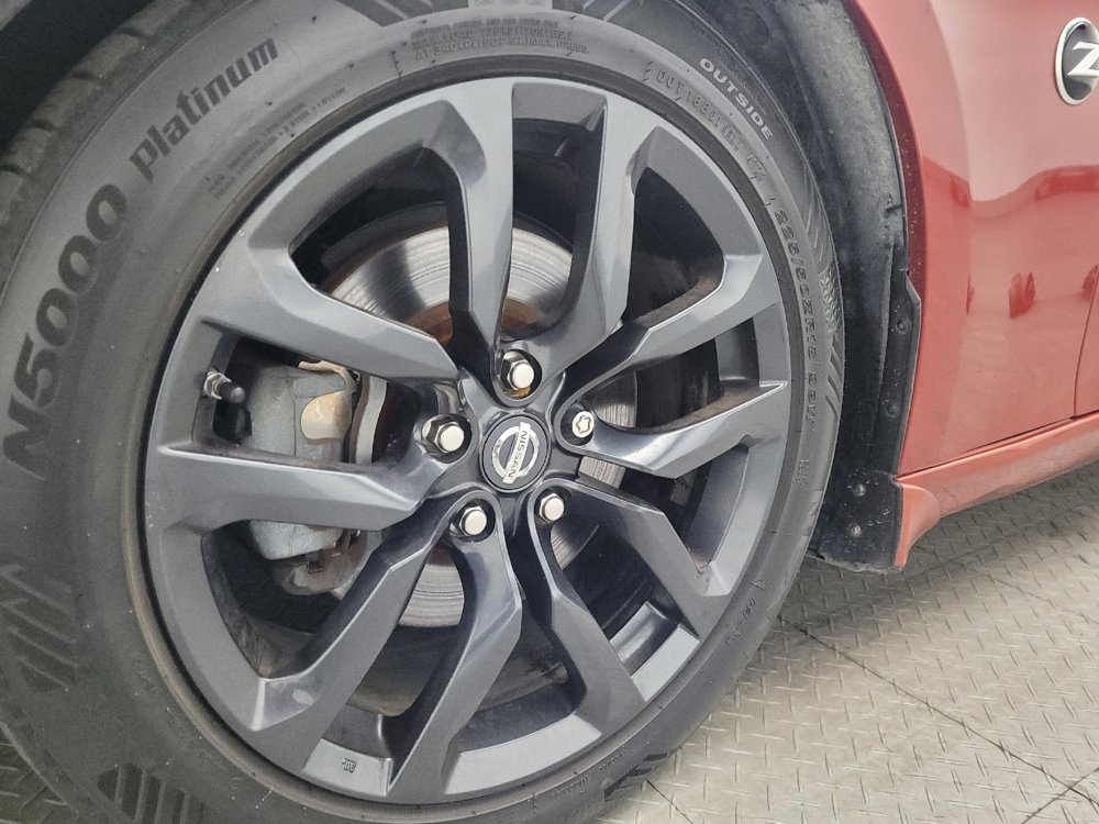 Used 2016 Nissan 370Z Coupe image 31