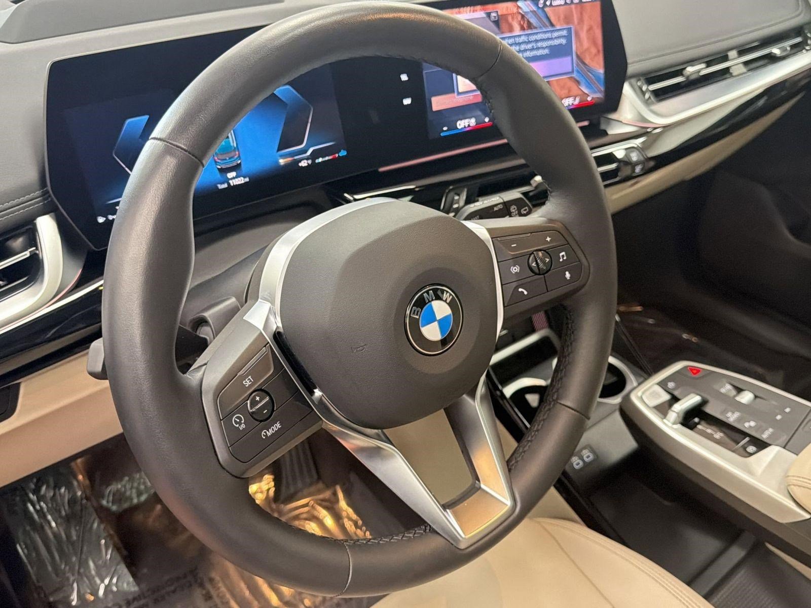 Certified 2025 BMW X1 xDrive28i w/ Technology Package image 15