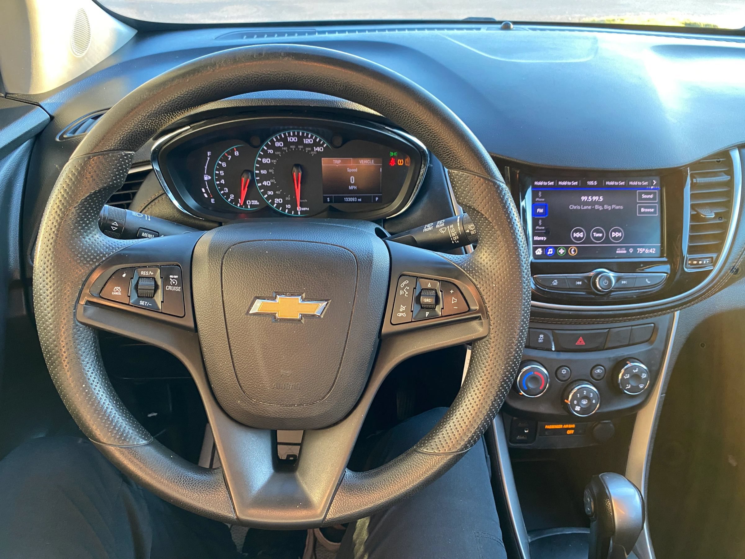 Used 2021 Chevrolet Trax LT AWD/4WD image 13