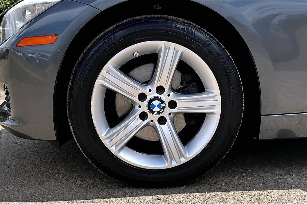 Used 2014 BMW 328i Sedan RWD image 12