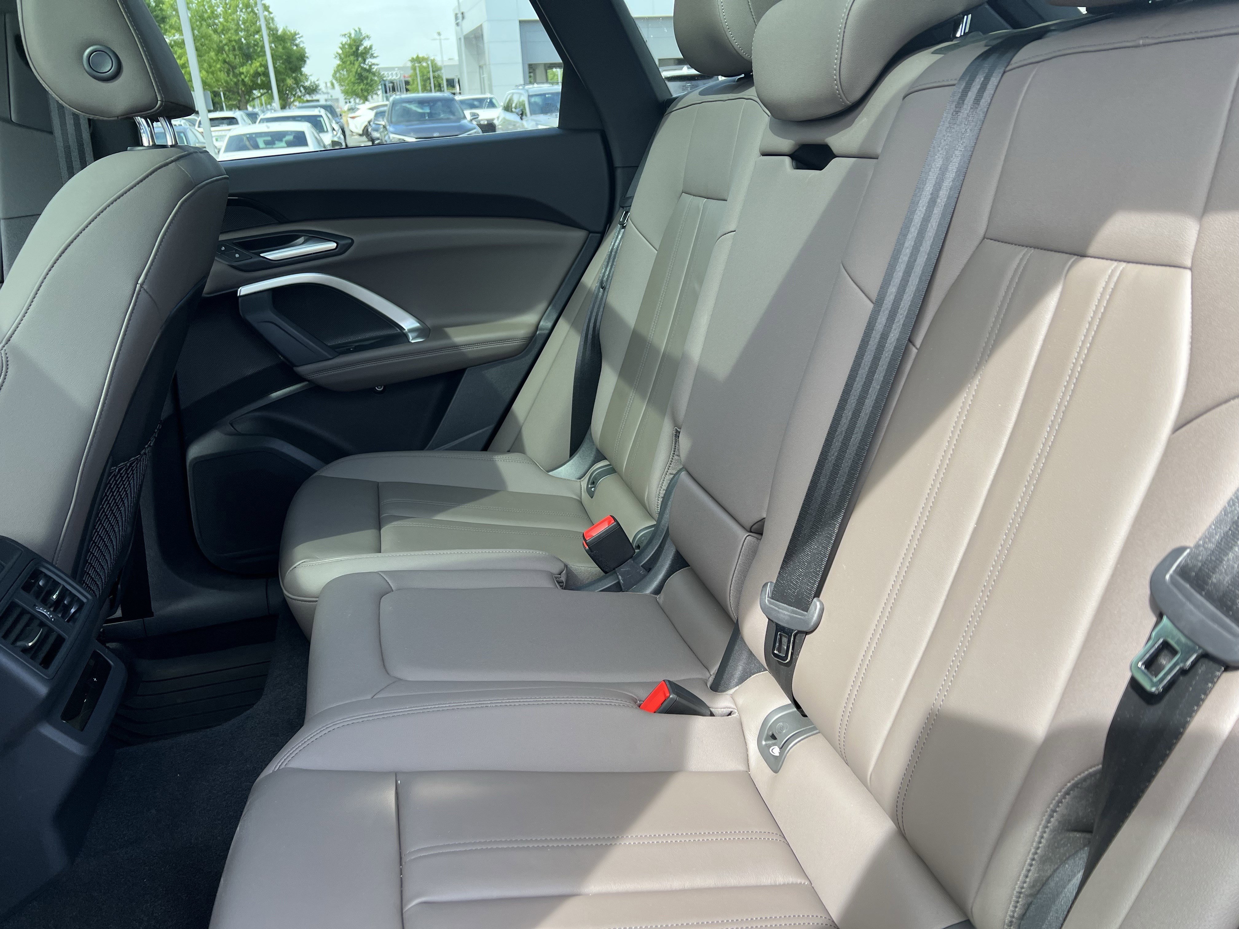 Used 2025 Audi Q5 Premium w/ Convenience Package AWD/4WD image 34