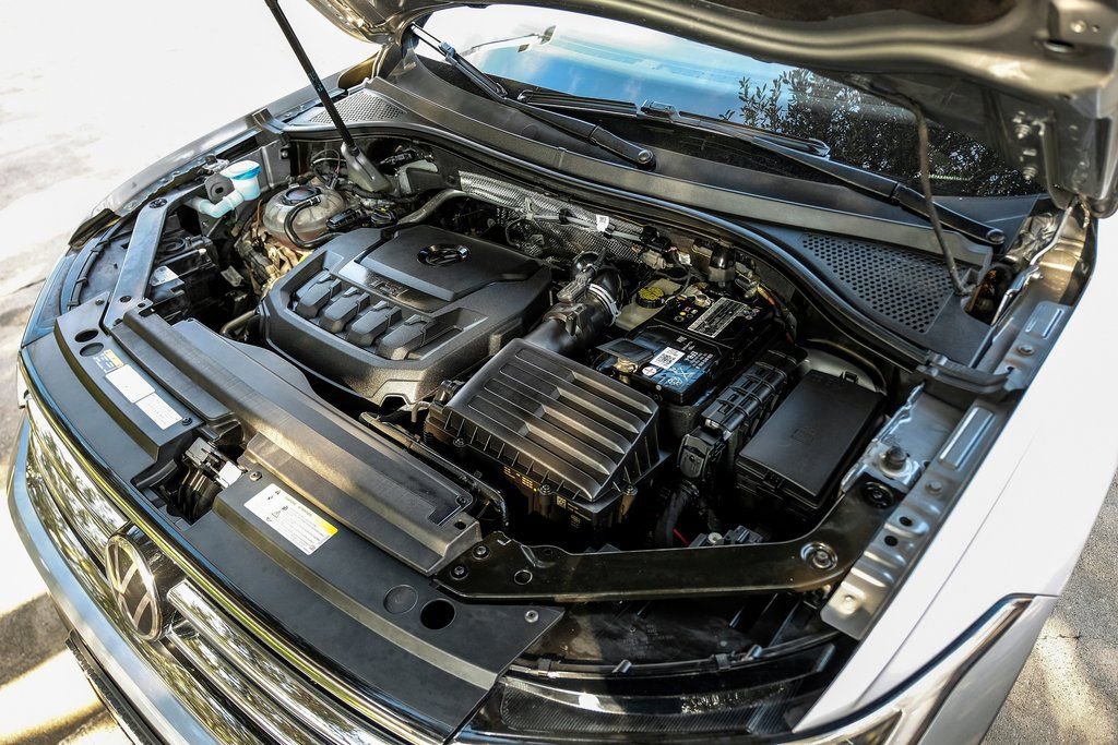 Used 2022 Volkswagen Tiguan SE AWD/4WD image 63