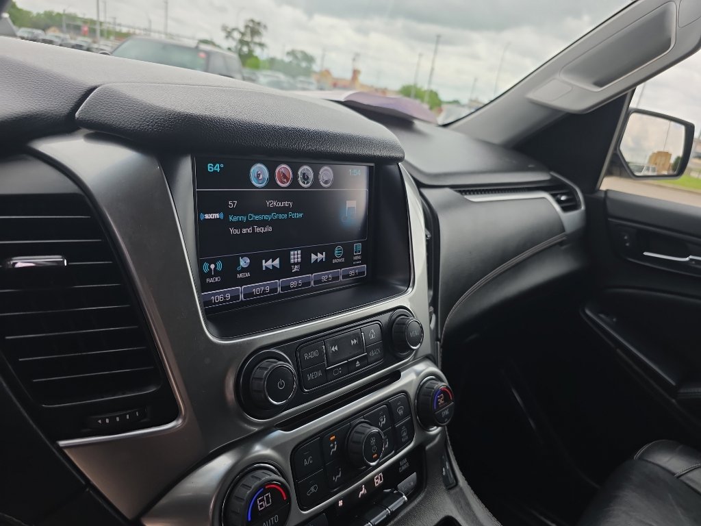 Used 2017 Chevrolet Suburban LT RWD image 8