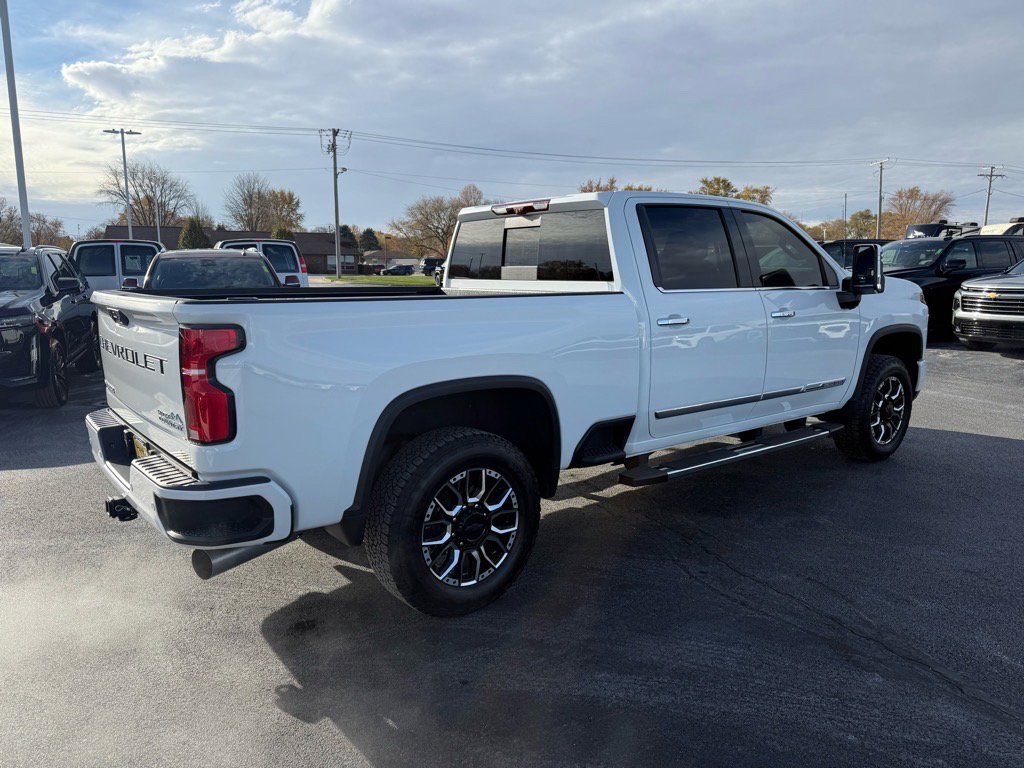 Used 2025 Chevrolet Silverado 2500 High Country w/ High Country Premium Package image 5