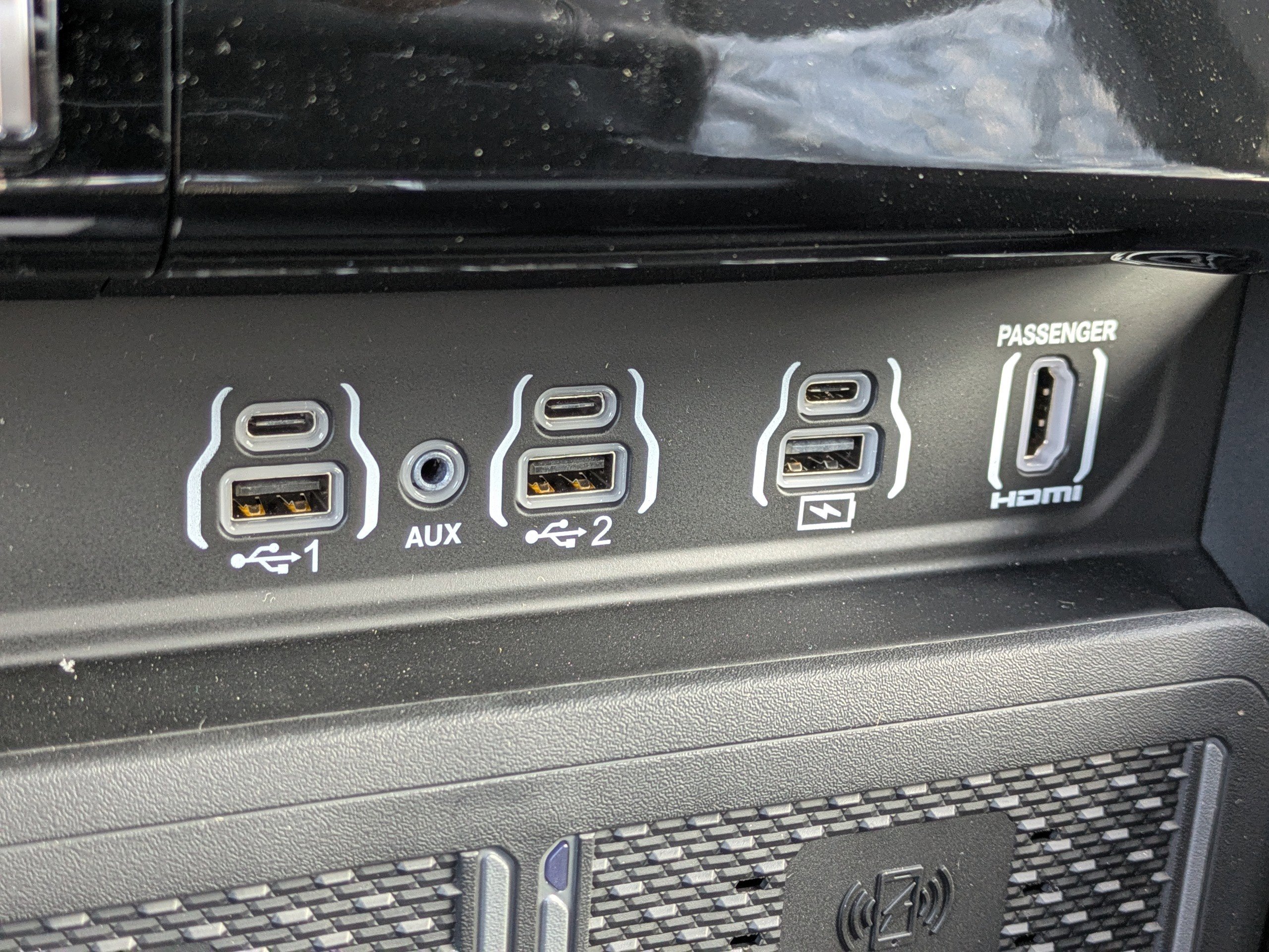 New 2026 RAM 1500 Laramie w/ Night Edition AWD/4WD image 27