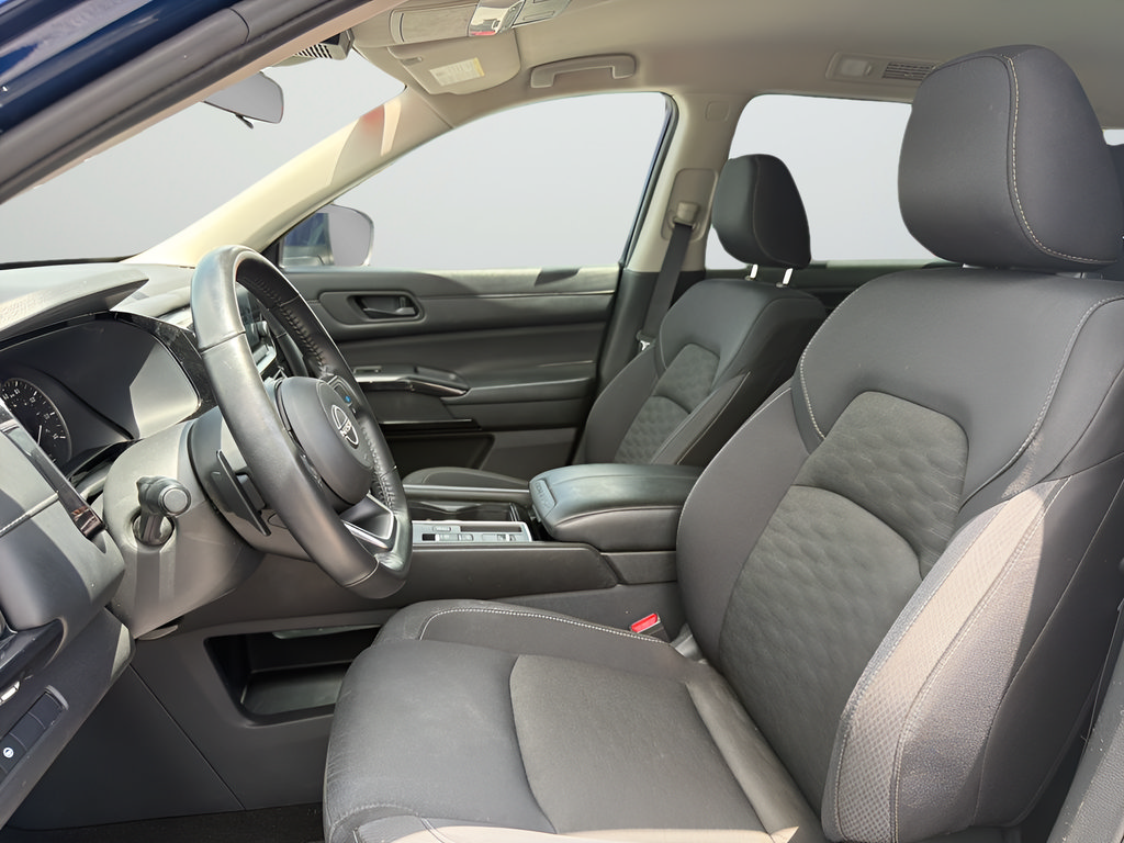 Certified 2024 Nissan Pathfinder SV FWD image 41