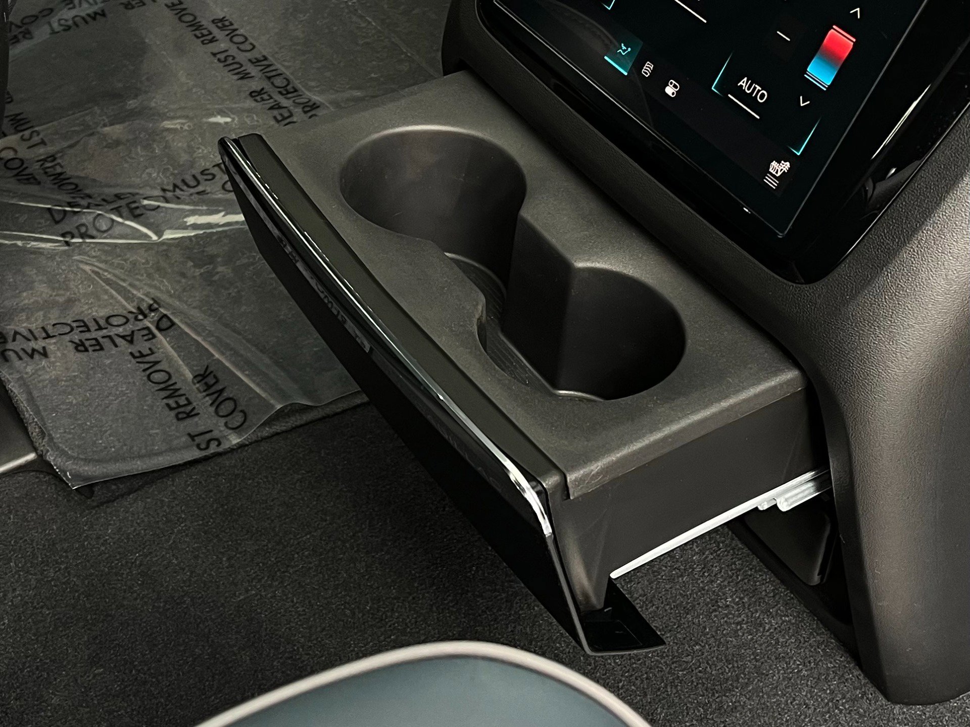 Used 2025 Cadillac Escalade IQ Luxury 2 image 49