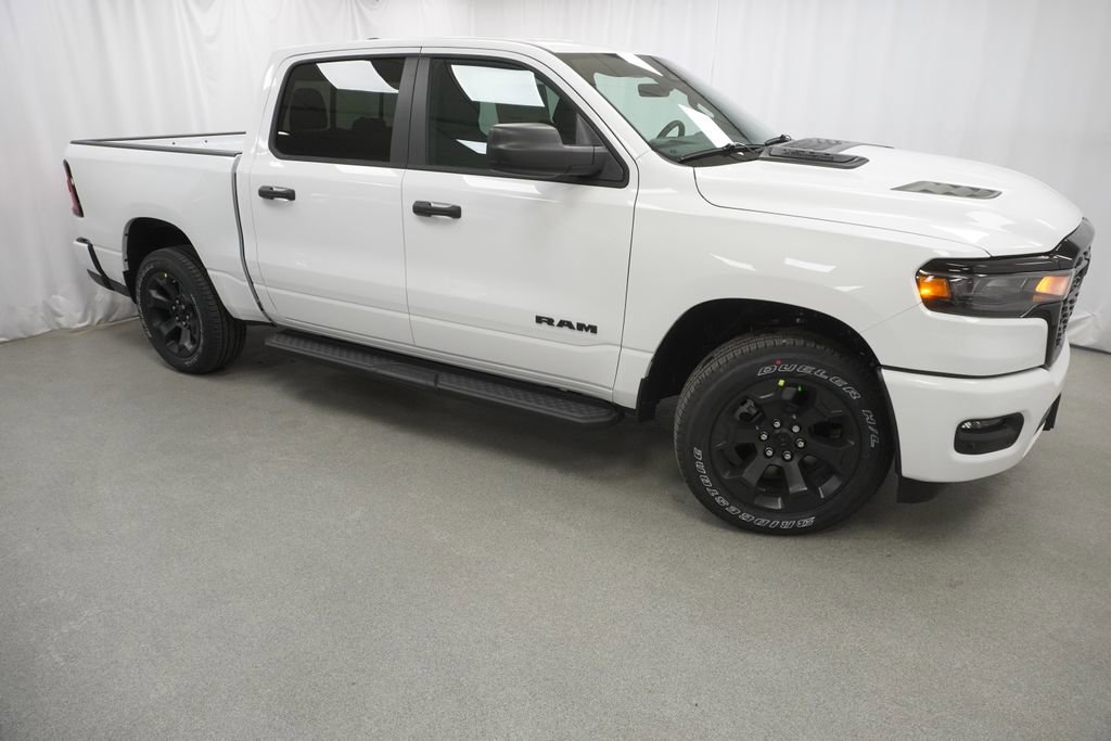 New 2026 RAM 1500 Express AWD/4WD image 9