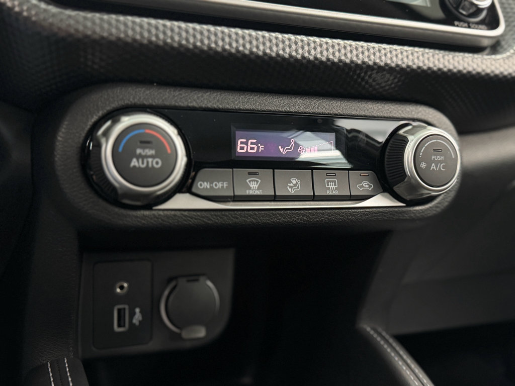 Used 2019 Nissan Kicks SV FWD image 21