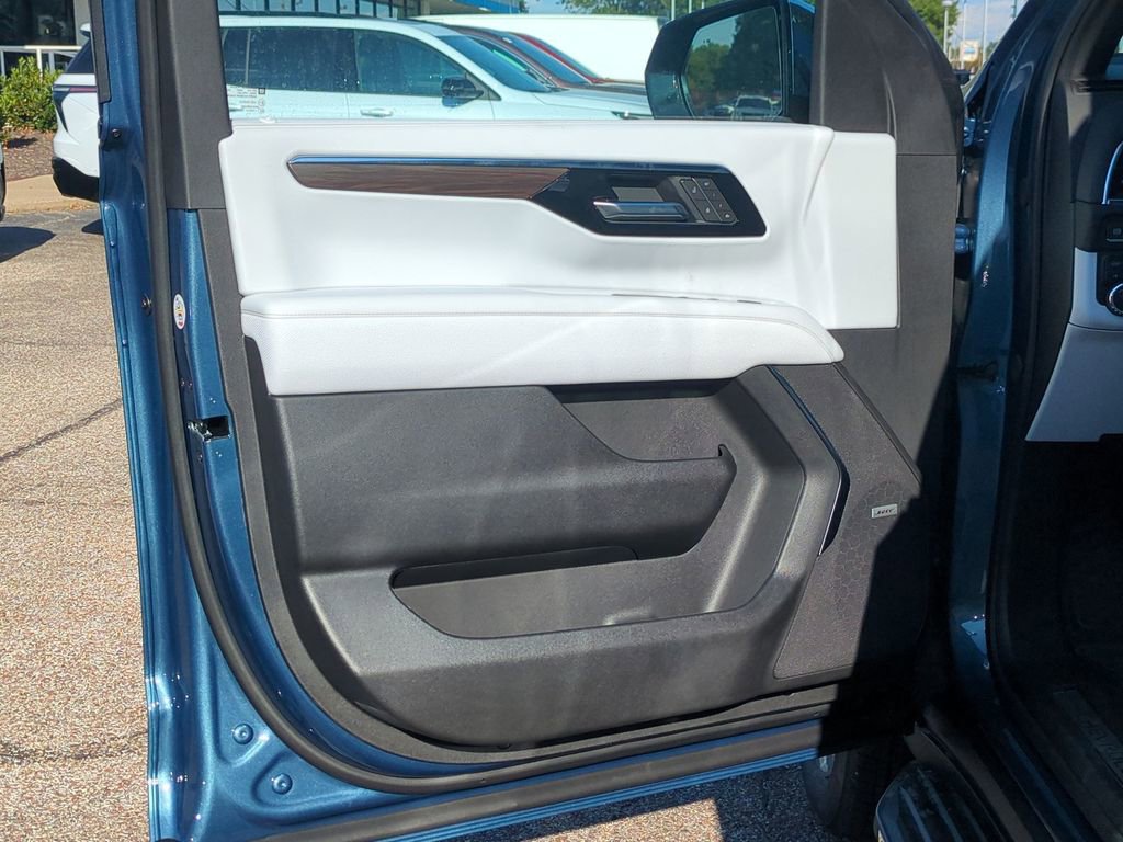 New 2025 Chevrolet Tahoe Premier image 23