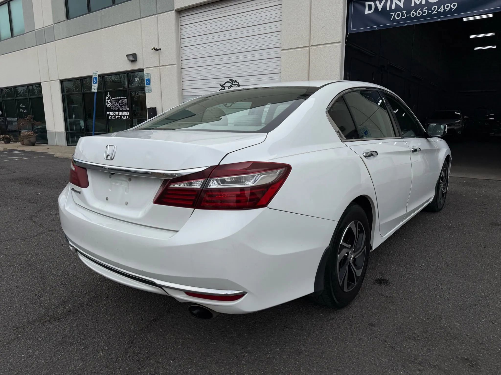 Used 2017 Honda Accord LX image 11
