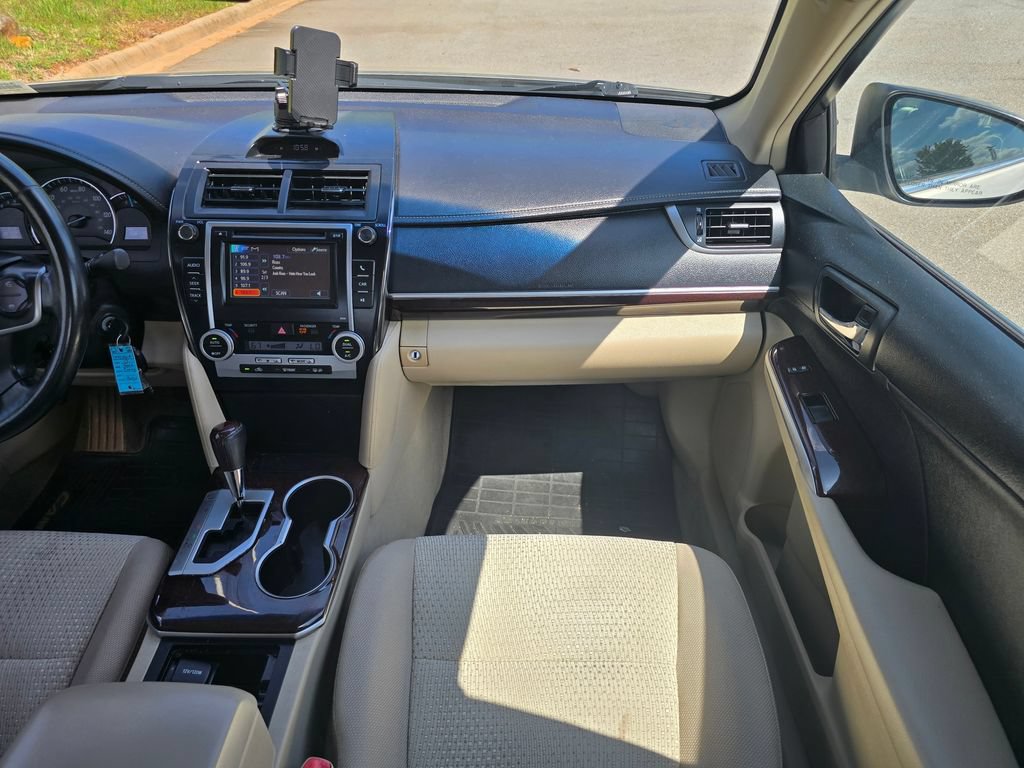 Used 2013 Toyota Camry XLE FWD image 21