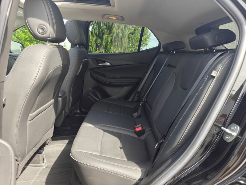 Used 2022 Buick Encore GX Essence w/ Experience Buick Package AWD/4WD image 18