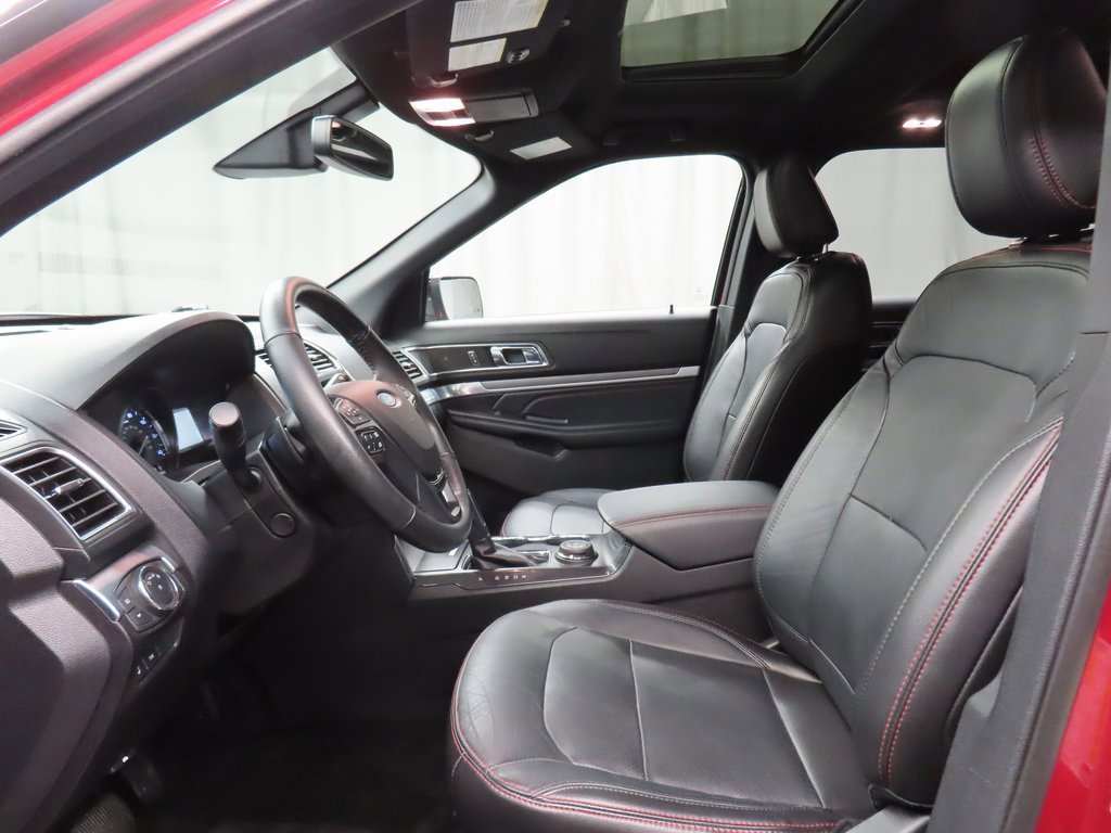 Used 2018 Ford Explorer Sport w/ Equipment Group 401A image 9