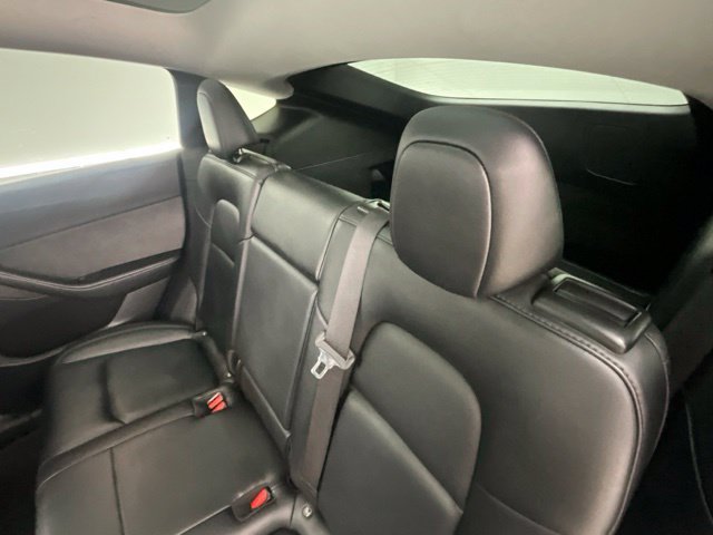 Used 2021 Tesla Model Y Long Range AWD/4WD image 8