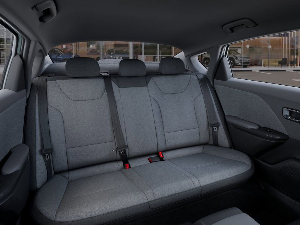 Used 2025 Kia K4 LXS image 16