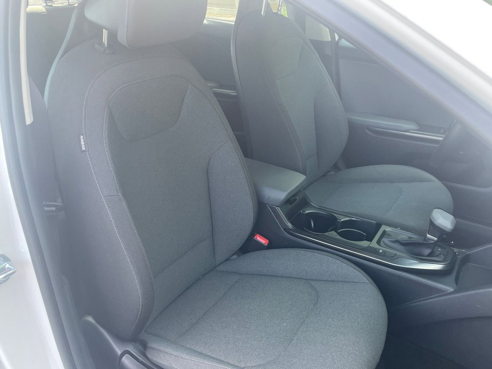 Used 2025 Kia K4 LXS image 35