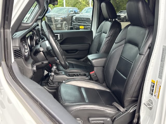 Used 2020 Jeep Wrangler Unlimited Sahara AWD/4WD image 19