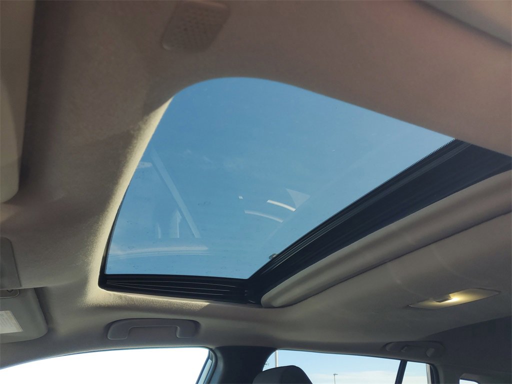 Used 2022 Toyota Corolla Cross LE image 19