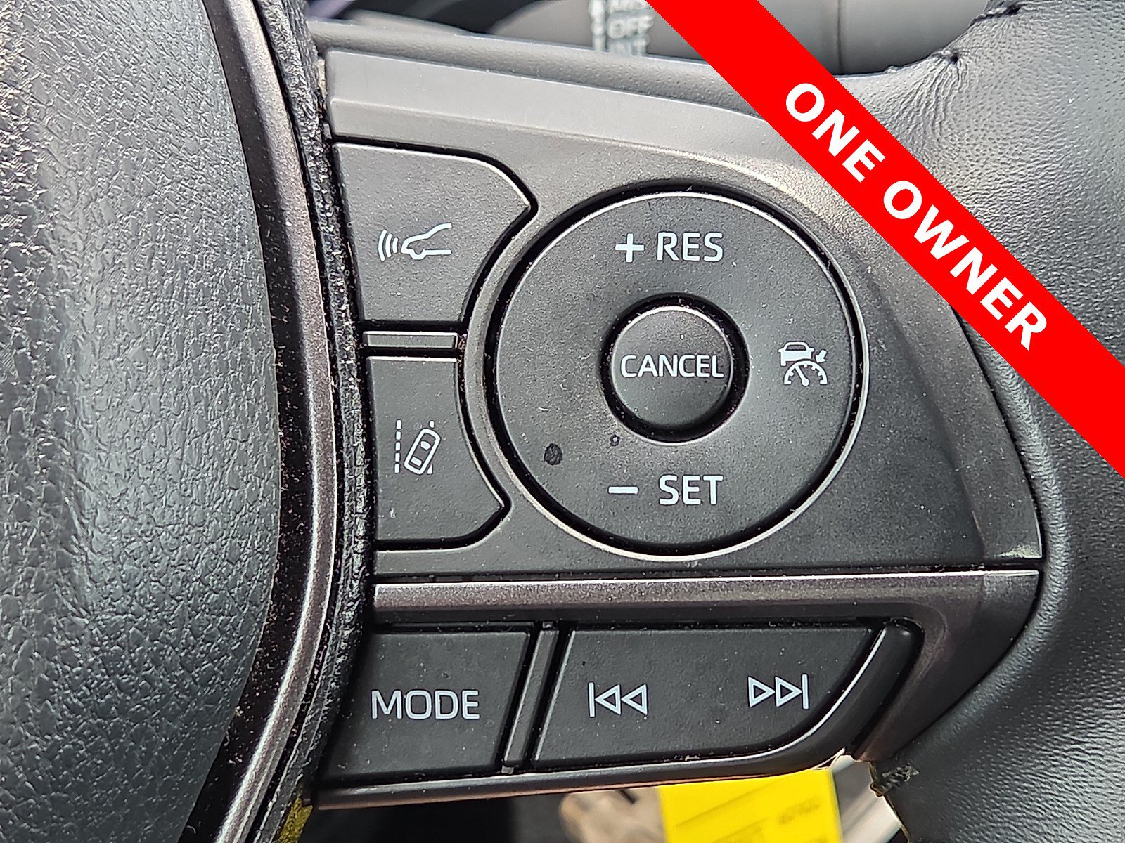 Used 2024 Toyota Camry SE FWD image 22