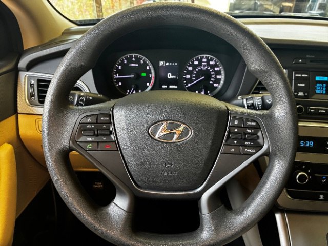 Used 2015 Hyundai Sonata SE FWD image 21