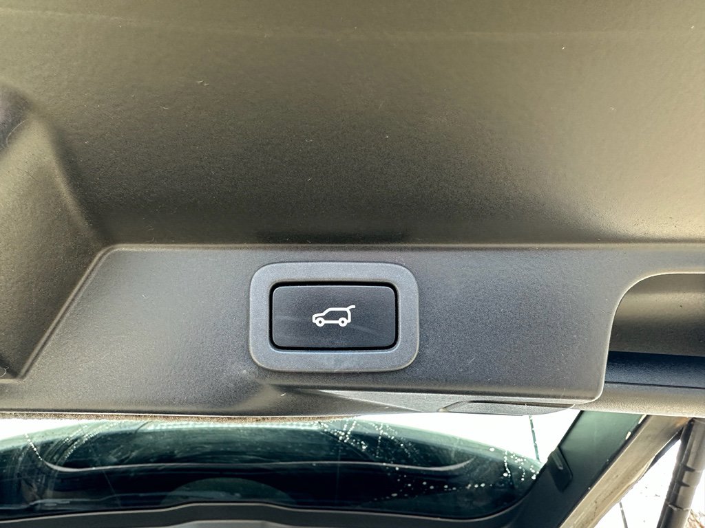 Used 2017 Land Rover Range Rover Sport HSE image 29