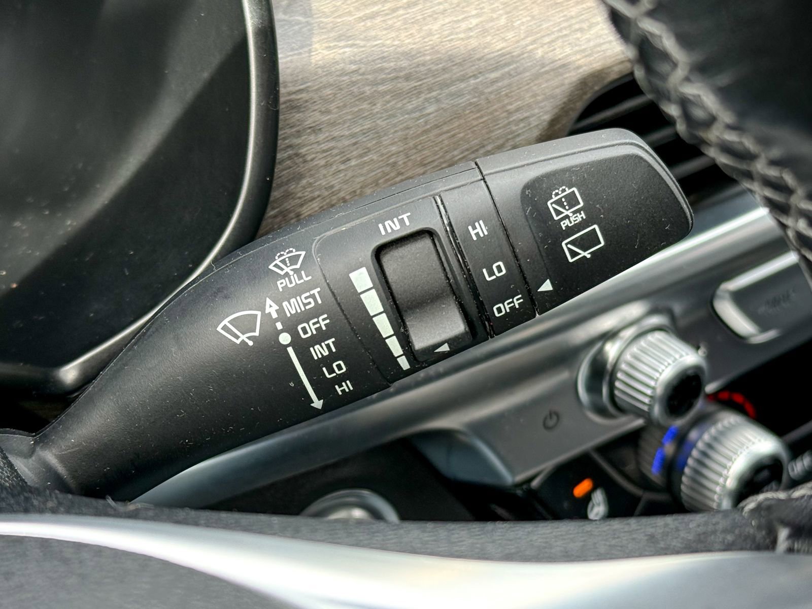 Certified 2022 Kia Telluride EX image 7