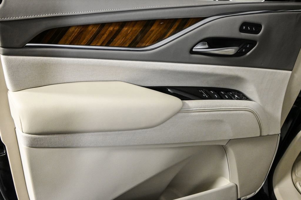 New 2024 Cadillac Escalade Sport Platinum w/ LPO, ONYX Package image 6