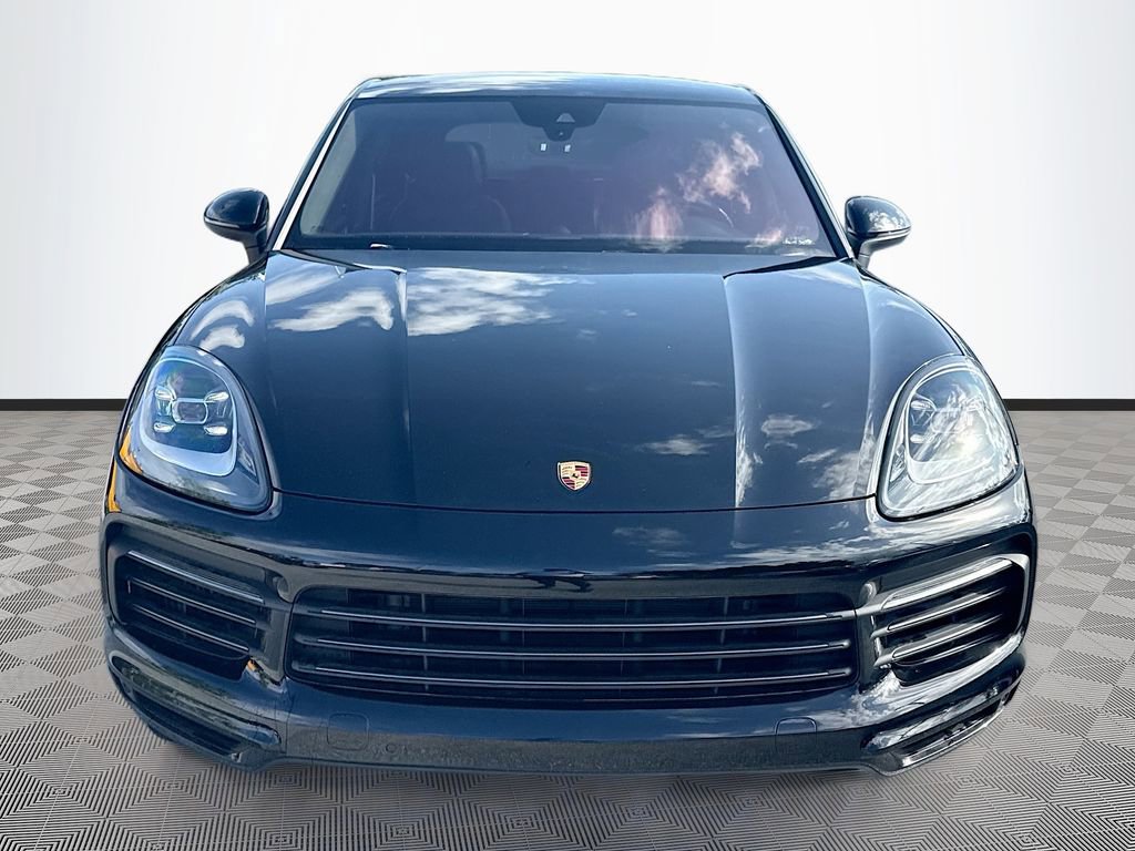 Used 2023 Porsche Cayenne Platinum Edition image 2