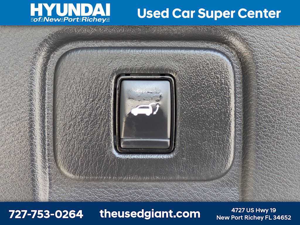 Used 2020 Nissan Murano SL w/ Cargo Package image 13