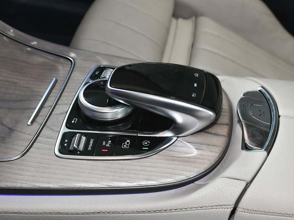 Used 2019 Mercedes-Benz E 450 4MATIC Cabriolet image 46