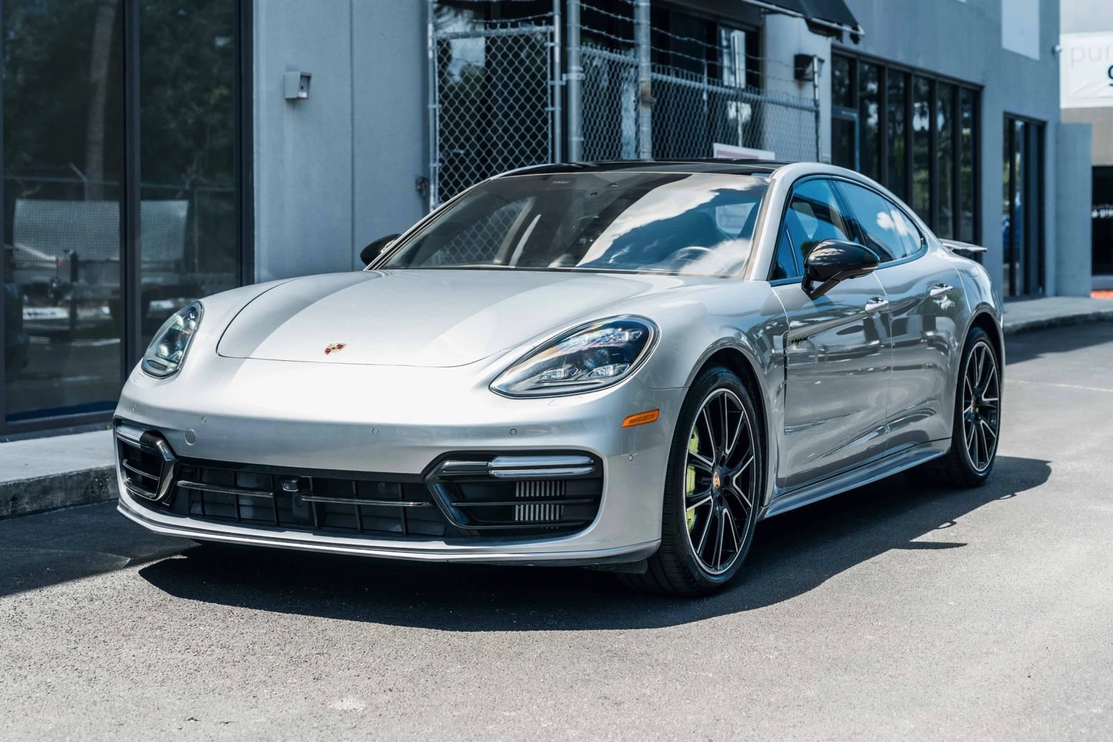 Used 2018 Porsche Panamera Turbo S AWD/4WD image 2