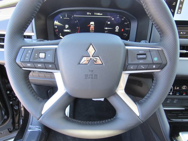 New 2026 Mitsubishi Outlander SEL FWD image 32