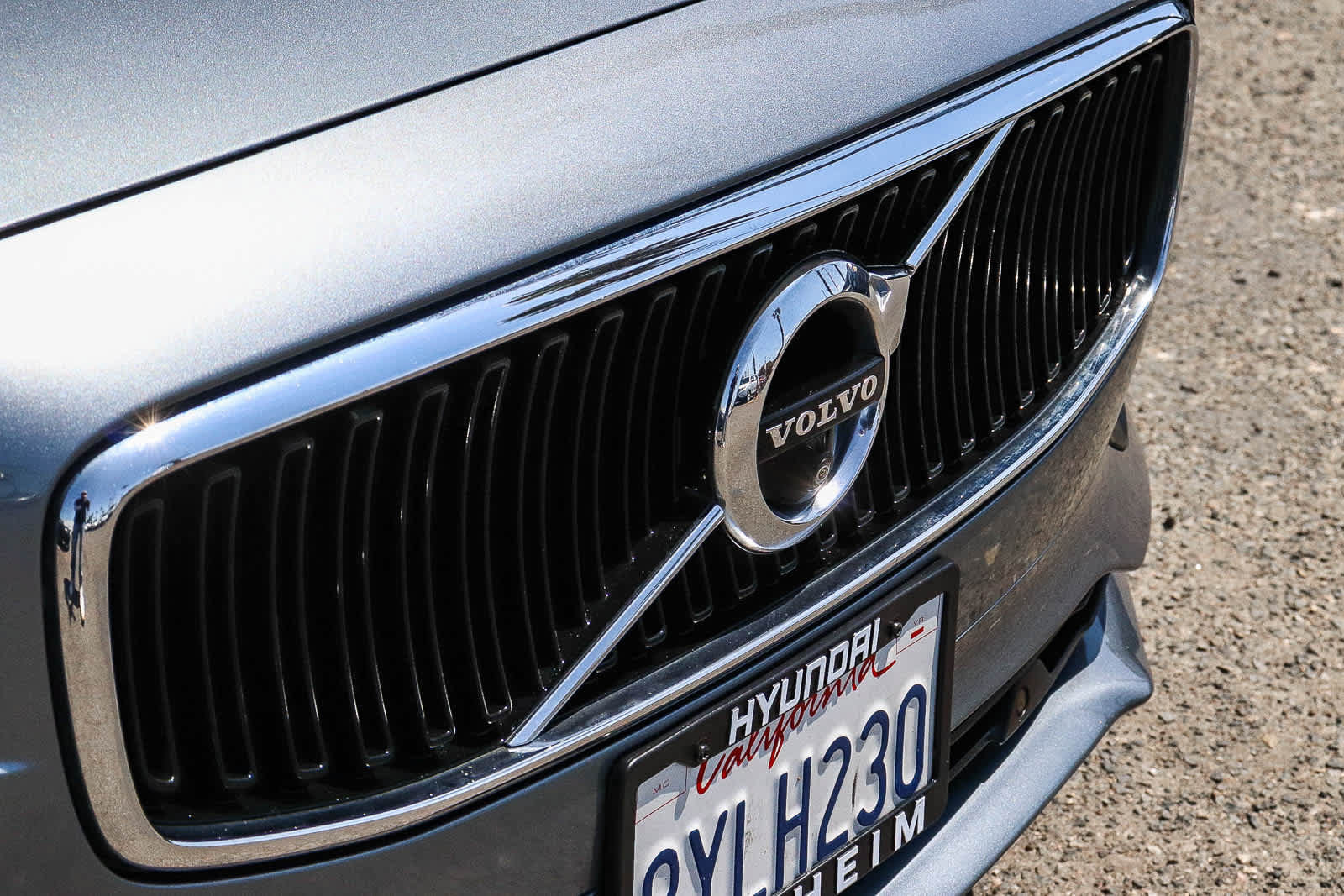 Used 2018 Volvo S90 T5 Momentum w/ Convenience Package FWD image 6