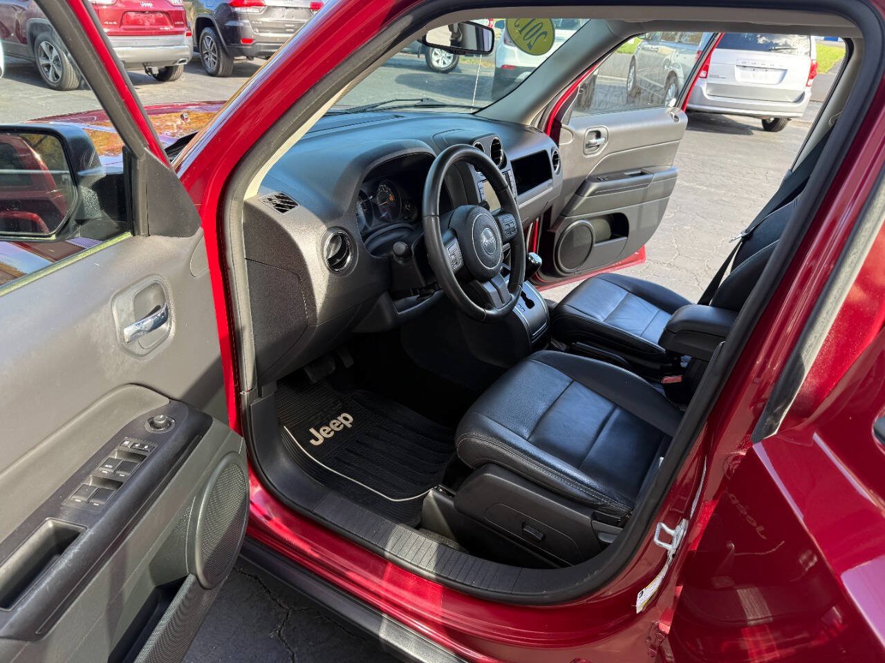 Used 2015 Jeep Patriot High Altitude AWD/4WD image 11