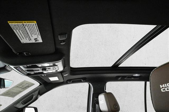 Used 2021 Chevrolet Tahoe High Country image 17