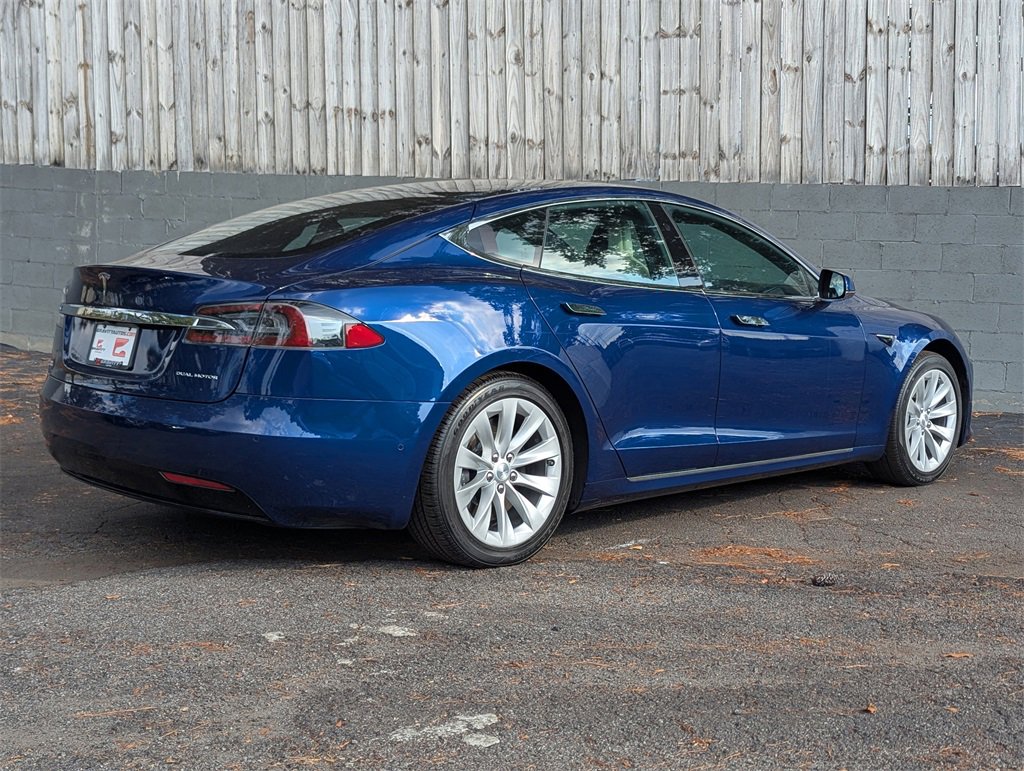 Used 2020 Tesla Model S Long Range Plus image 4