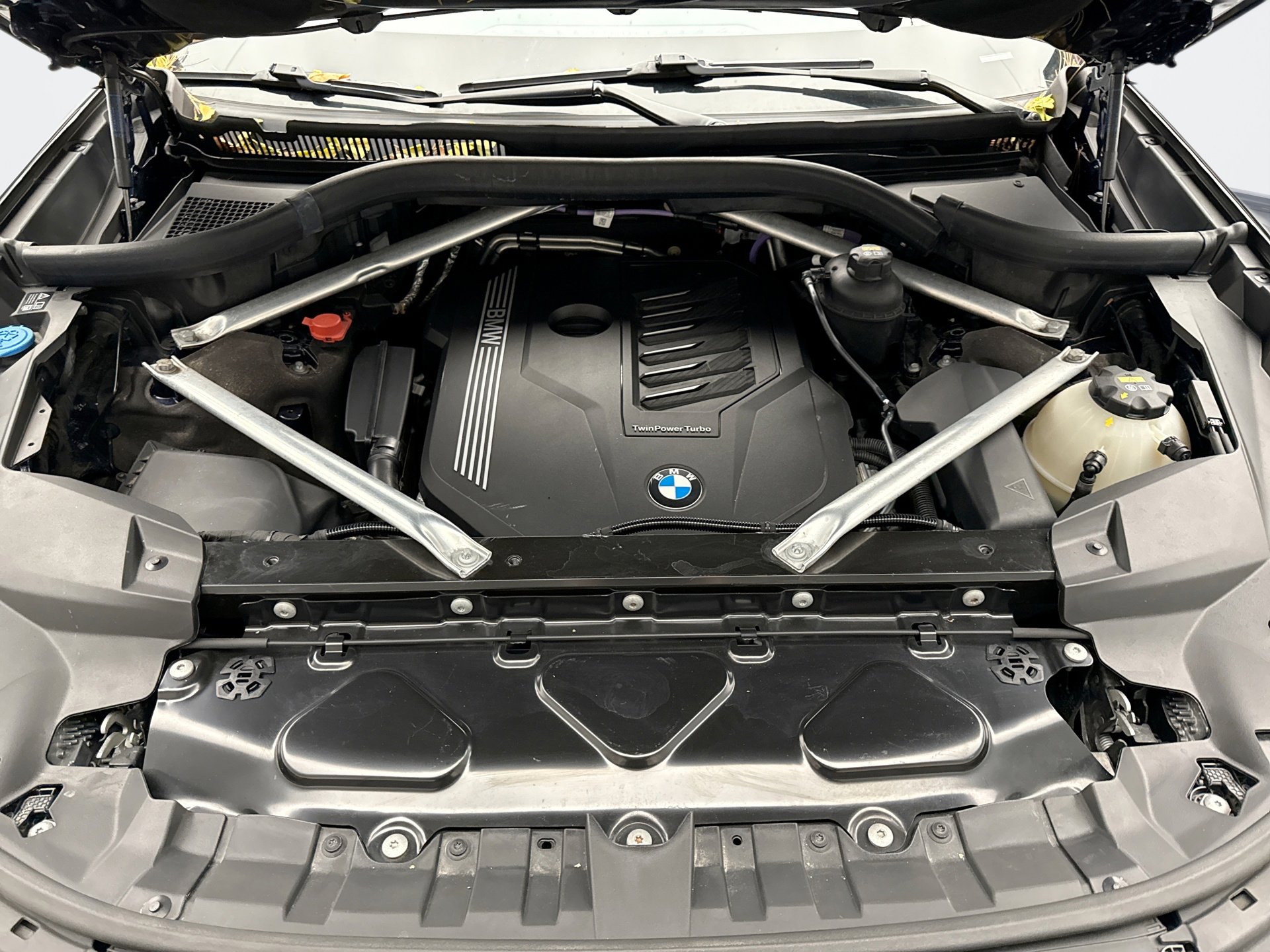 Used 2021 BMW X7 xDrive40i w/ Parking Assistance Package image 29