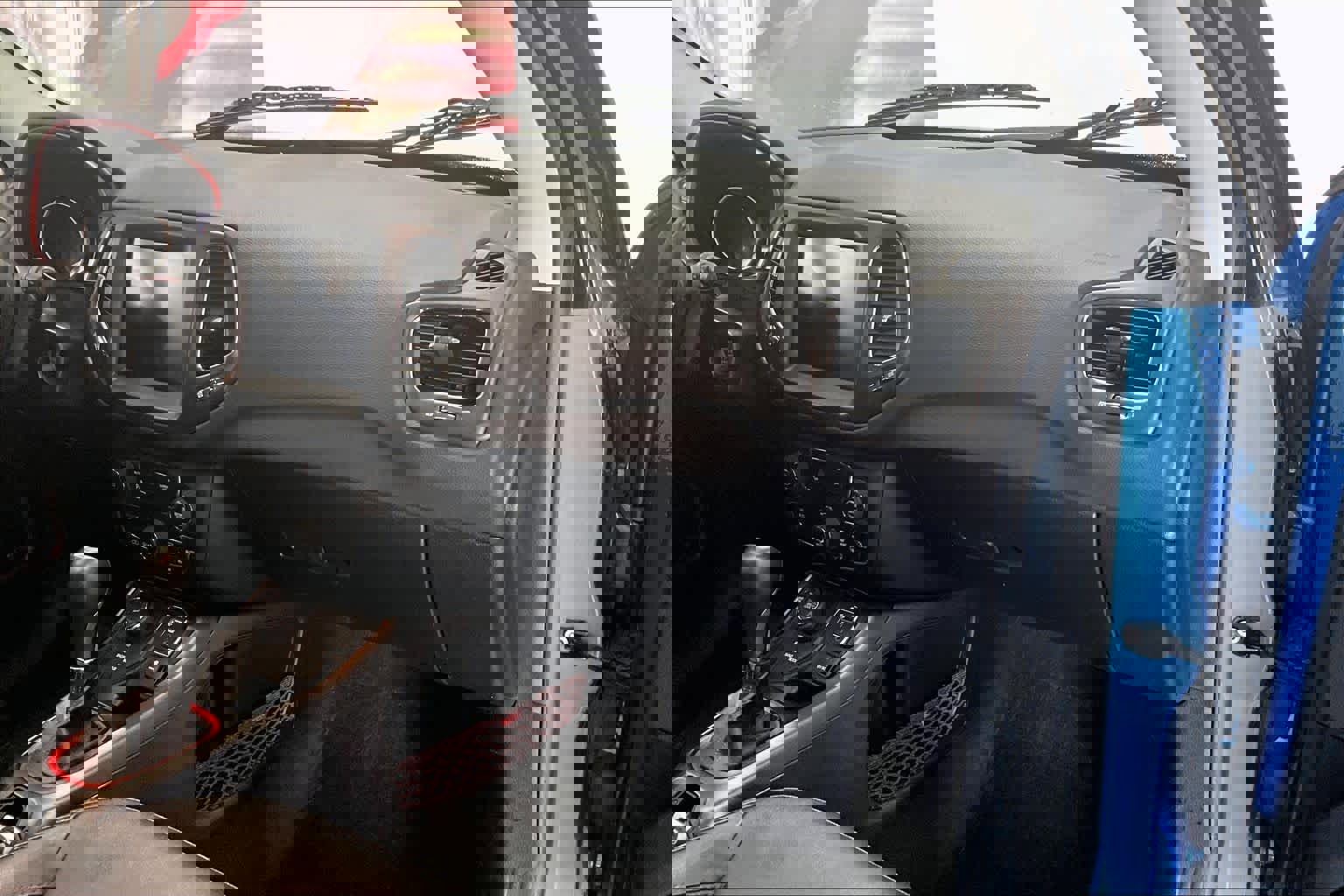 Used 2017 Jeep Compass Trailhawk w/ Leather Interior Group image 21