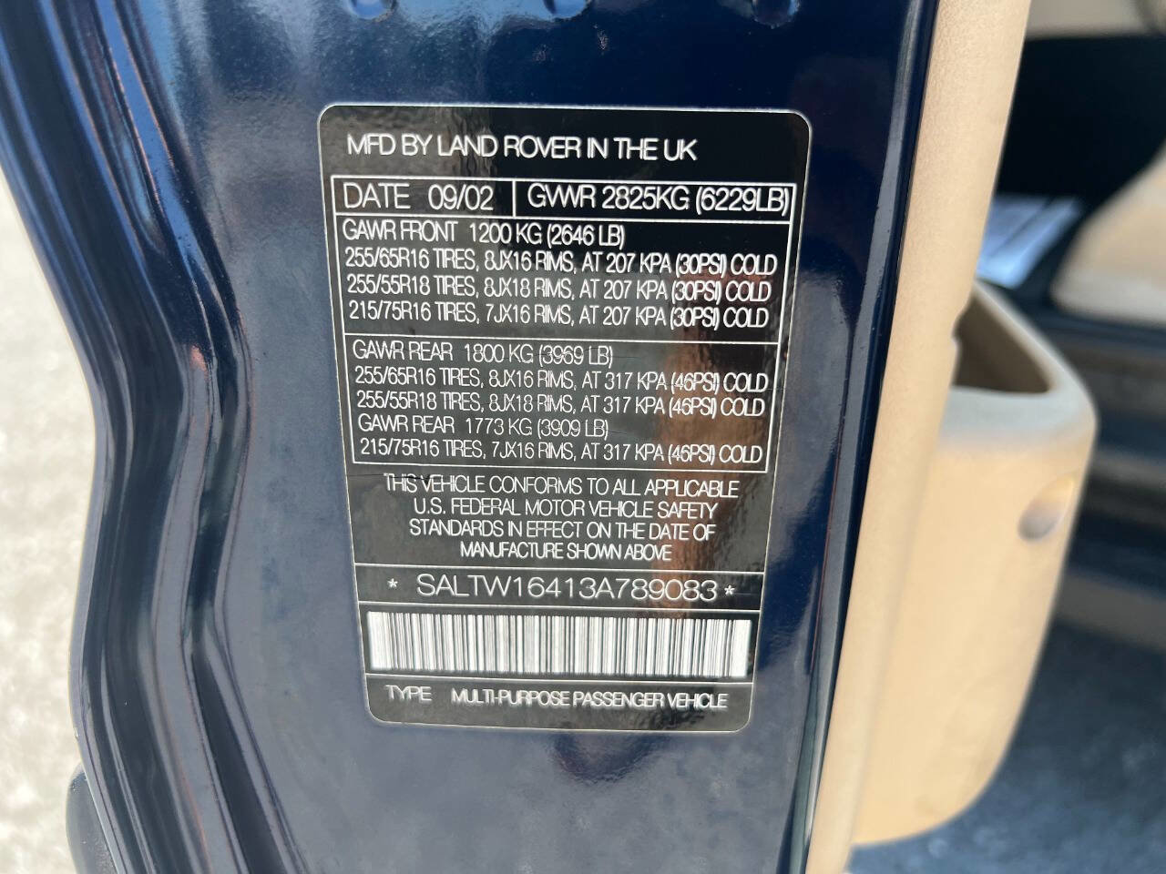 Used 2003 Land Rover Discovery SE image 41