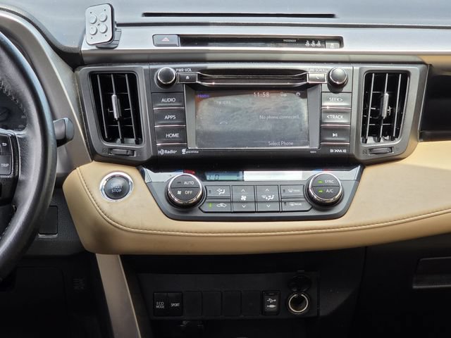 Used 2018 Toyota RAV4 XLE w/ Plus Extra Value Package FWD image 9