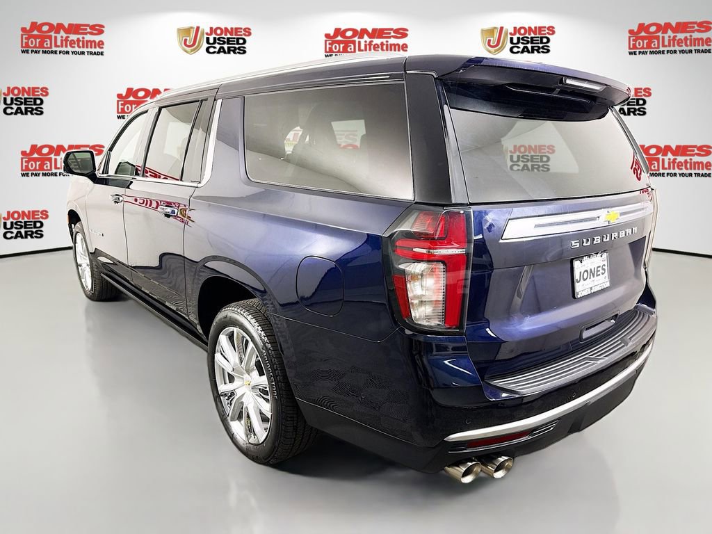 Used 2024 Chevrolet Suburban High Country w/ Advanced Technology Package AWD/4WD image 2