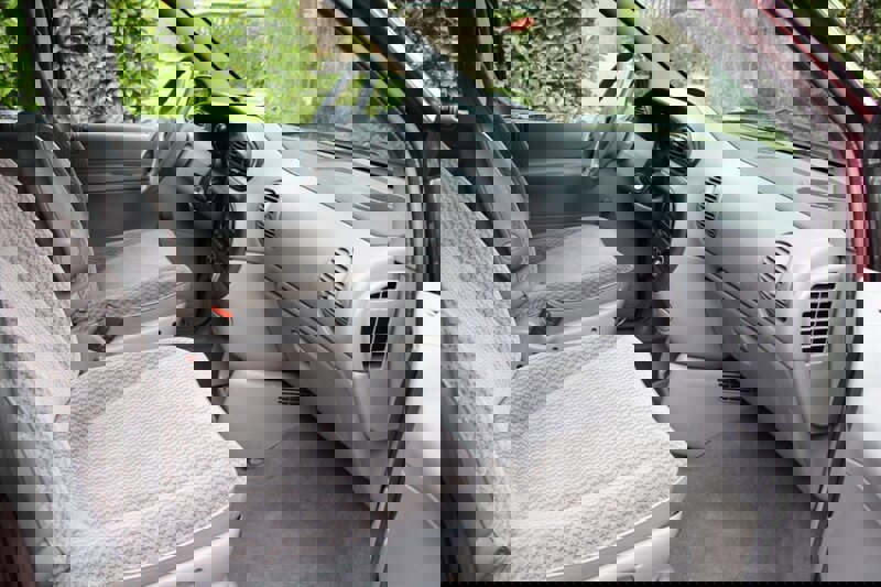 Used 1999 Dodge Caravan image 13