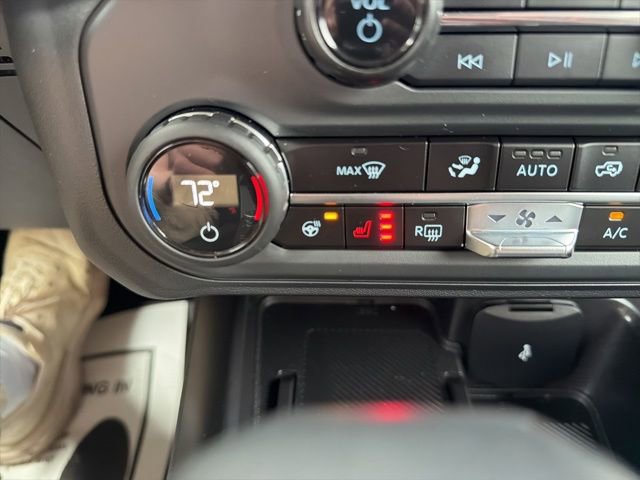 Used 2025 Ford Bronco Badlands AWD/4WD image 32